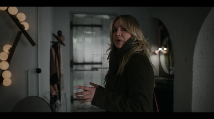 Charmed-Online-dot-nl_TheFlightAttendant1x03-0805.jpg Charmed-Online-dot-nl_TheFlightAttendant1x03-0805.jpg