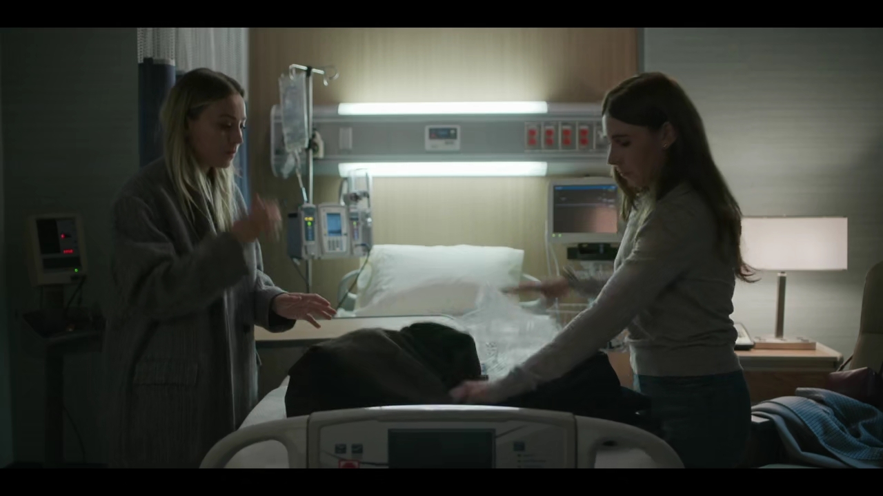 Charmed-Online-dot-nl_TheFlightAttendant1x06-0131.jpg Charmed-Online-dot-nl_TheFlightAttendant1x06-0131.jpg