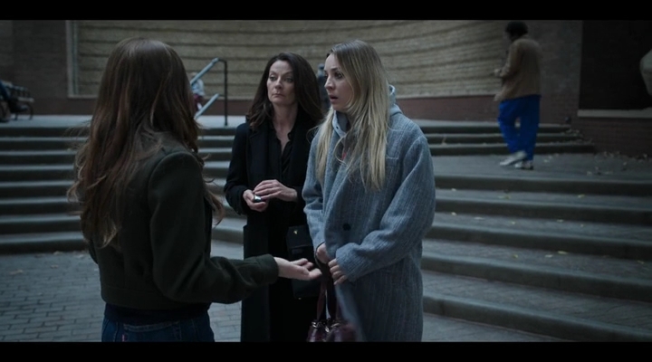 Charmed-Online-dot-nl_TheFlightAttendant1x07-0830.jpg