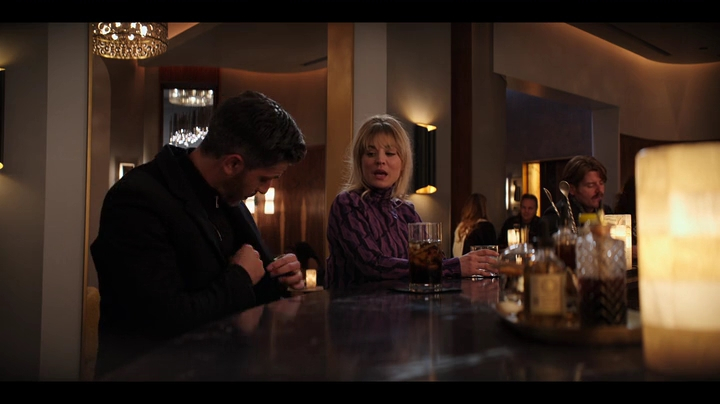 Charmed-Online-dot-nl_TheFlightAttendant2x01-3313.jpg
