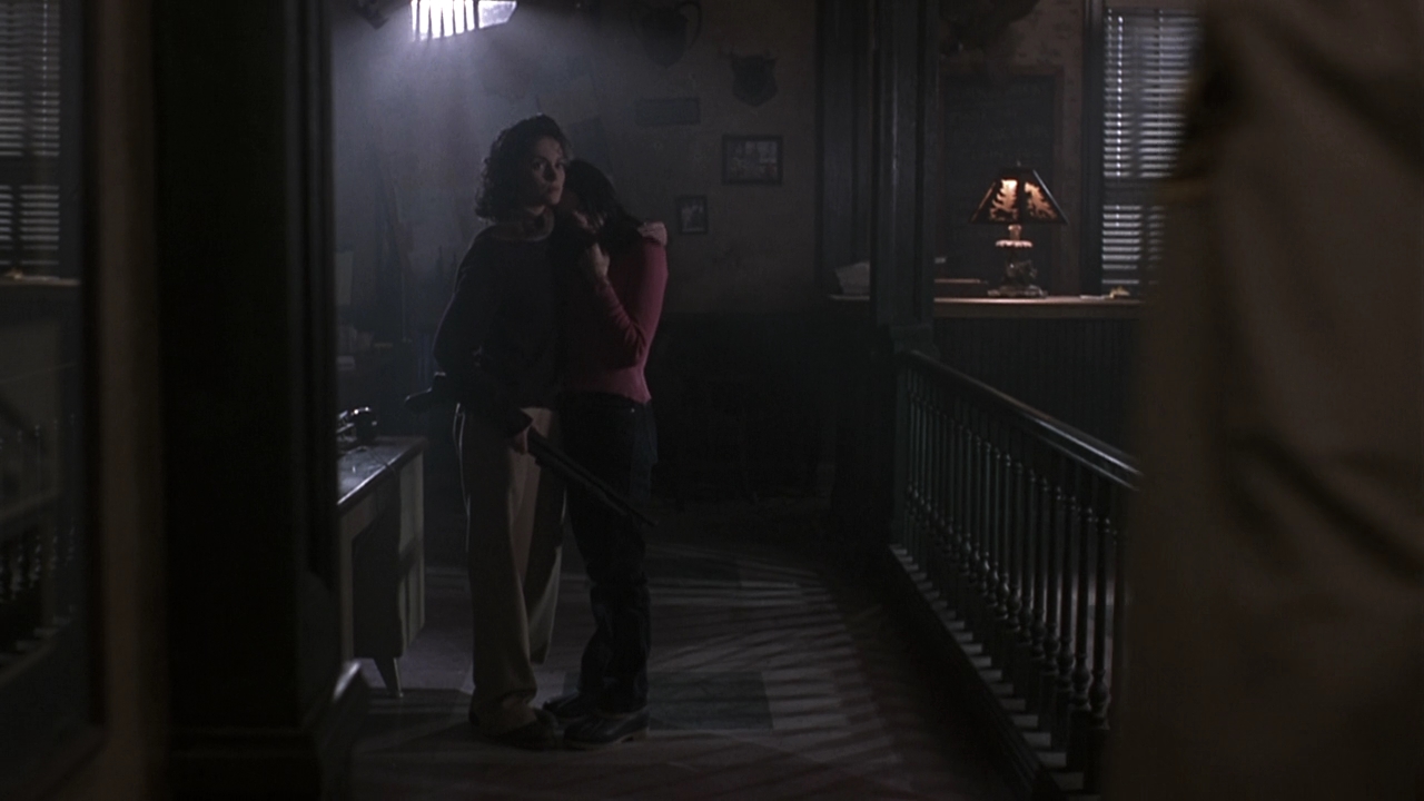 Charmed-Online-dot-NL-Phantoms2407.jpg