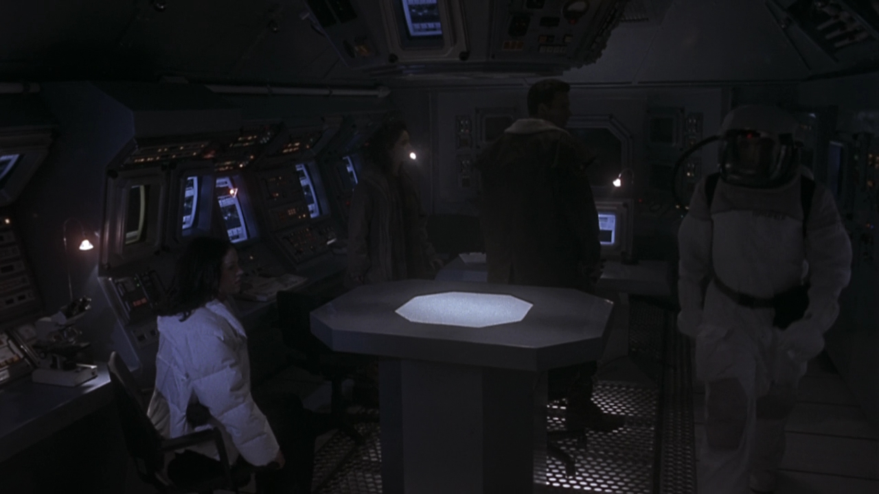 Charmed-Online-dot-NL-Phantoms3203.jpg