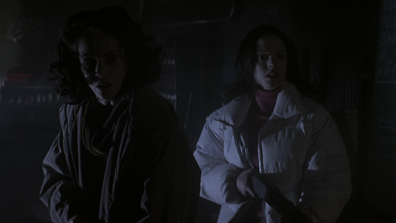 Charmed-Online-dot-NL-Phantoms4914.jpg
