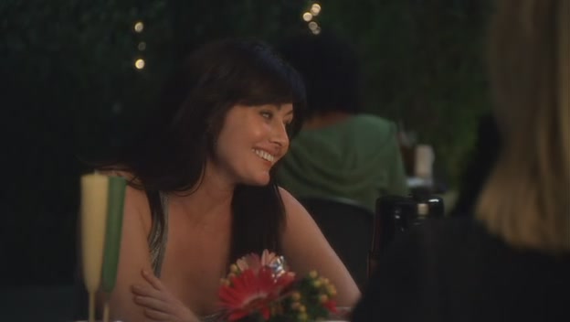 Charmed-Online-dot-net_90210-1x02TheJetSet1073.jpg