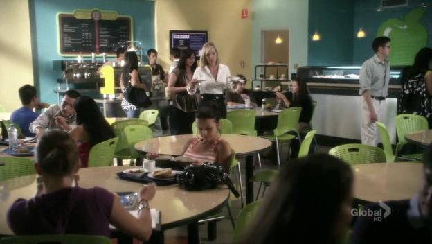 Charmed-Online-dot-net_90210-1x04-0286.jpg Charmed-Online-dot-net_90210-1x04-0286.jpg