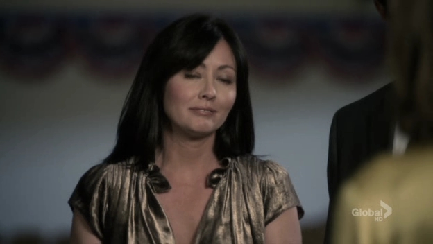 Charmed-Online-dot-net_90210-1x04-0872.jpg Charmed-Online-dot-net_90210-1x04-0872.jpg