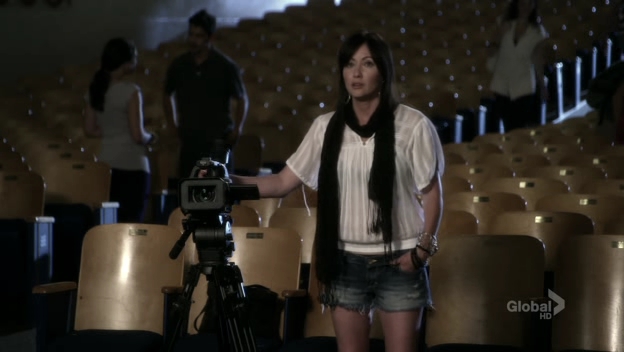 Charmed-Online-dot-net_90210-1x04-1242.jpg Charmed-Online-dot-net_90210-1x04-1242.jpg