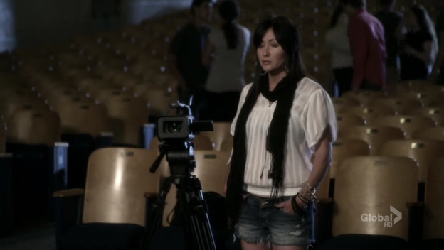 Charmed-Online-dot-net_90210-1x04-1250.jpg Charmed-Online-dot-net_90210-1x04-1250.jpg