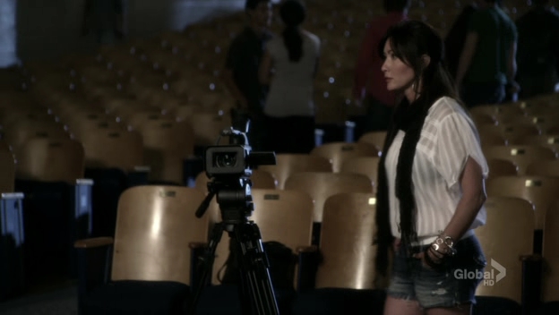 Charmed-Online-dot-net_90210-1x04-1251.jpg Charmed-Online-dot-net_90210-1x04-1251.jpg