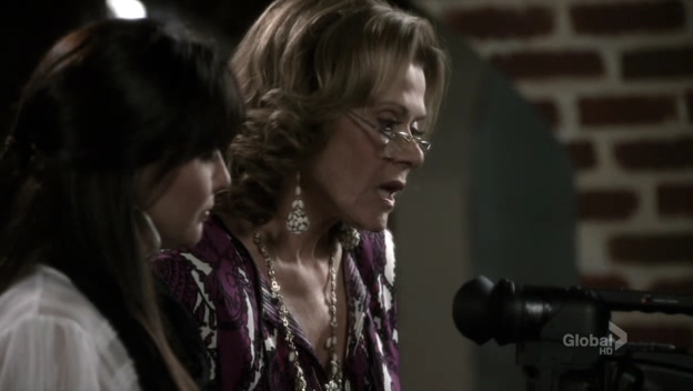 Charmed-Online-dot-net_90210-1x04-1281.jpg Charmed-Online-dot-net_90210-1x04-1281.jpg