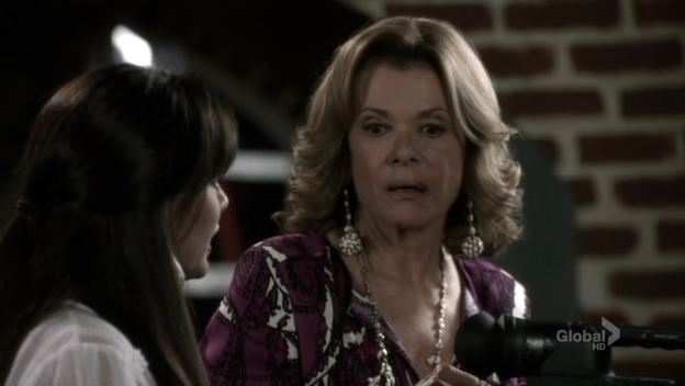 Charmed-Online-dot-net_90210-1x04-1299.jpg Charmed-Online-dot-net_90210-1x04-1299.jpg