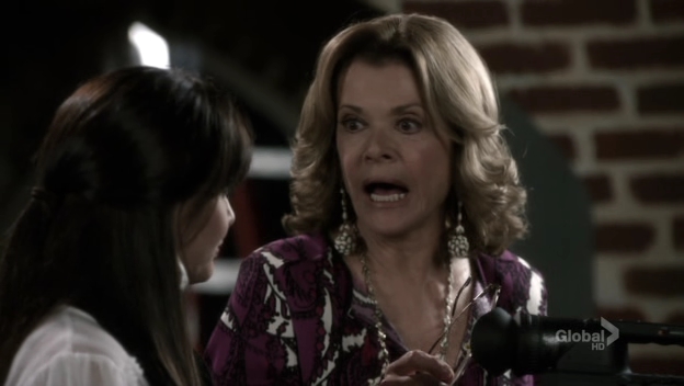 Charmed-Online-dot-net_90210-1x04-1306.jpg Charmed-Online-dot-net_90210-1x04-1306.jpg