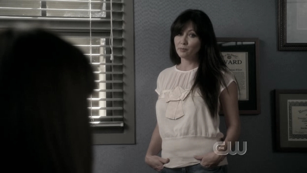 Charmed-Online_dot_nl-90210-S01E06-0055.jpg