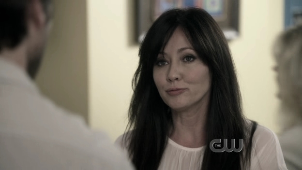 Charmed-Online_dot_nl-90210-S01E06-0450.jpg Charmed-Online_dot_nl-90210-S01E06-0450.jpg