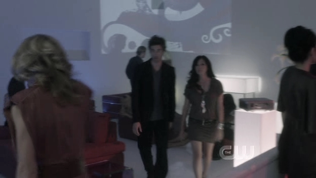 Charmed-Online_dot_nl-90210-S01E06-1704.jpg Charmed-Online_dot_nl-90210-S01E06-1704.jpg