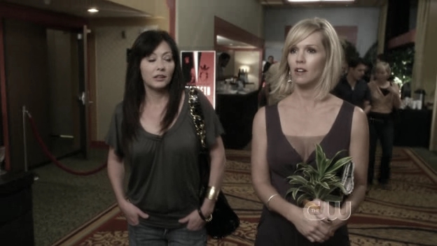 Charmed-Online_dot_nl-90210-S01E11-0974.jpg Charmed-Online_dot_nl-90210-S01E11-0974.jpg