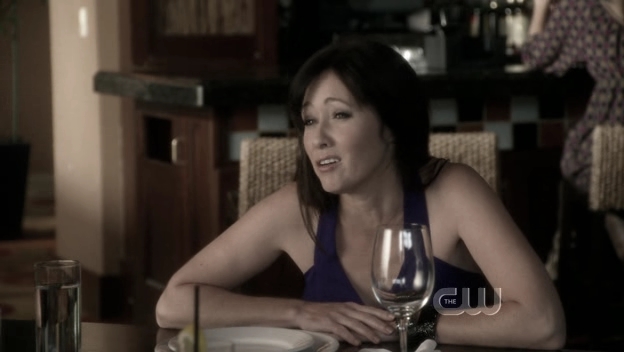 Charmed-Online_dot_nl-90210-S01E11-1554.jpg Charmed-Online_dot_nl-90210-S01E11-1554.jpg