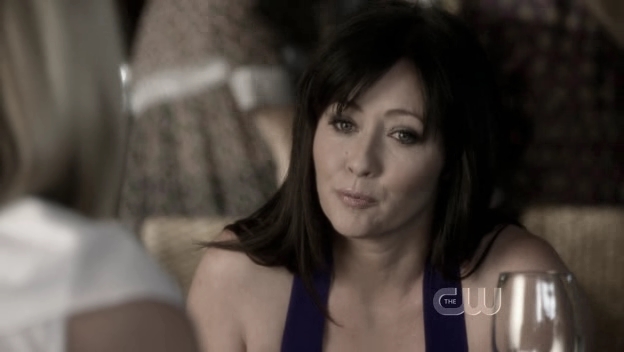 Charmed-Online_dot_nl-90210-S01E11-1607.jpg Charmed-Online_dot_nl-90210-S01E11-1607.jpg
