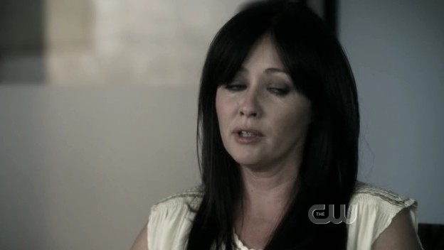 Charmed-Online_dot_nl-90210-S01E12-2532.jpg Charmed-Online_dot_nl-90210-S01E12-2532.jpg