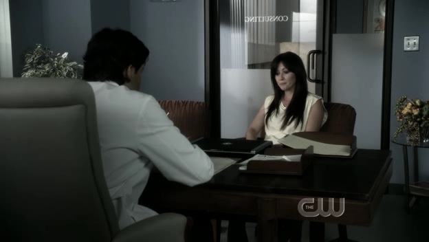 Charmed-Online_dot_nl-90210-S01E12-2539.jpg Charmed-Online_dot_nl-90210-S01E12-2539.jpg