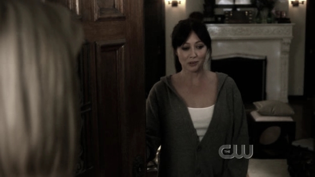 Charmed-Online_dot_nl-90210-S01E12-3161.jpg Charmed-Online_dot_nl-90210-S01E12-3161.jpg