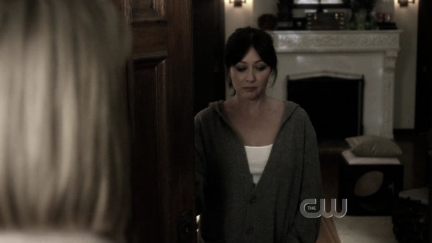 Charmed-Online_dot_nl-90210-S01E12-3165.jpg Charmed-Online_dot_nl-90210-S01E12-3165.jpg