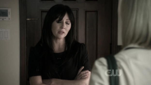 Charmed-Online_dot_nl-90210-S01E12-4096.jpg Charmed-Online_dot_nl-90210-S01E12-4096.jpg