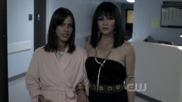 Charmed-Online_dot_nl-90210-S01E24-1385.jpg Charmed-Online_dot_nl-90210-S01E24-1385.jpg