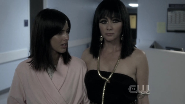 Charmed-Online_dot_nl-90210-S01E24-1393.jpg Charmed-Online_dot_nl-90210-S01E24-1393.jpg