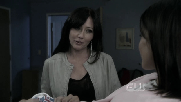 Charmed-Online_dot_nl-90210-S01E24-2080.jpg