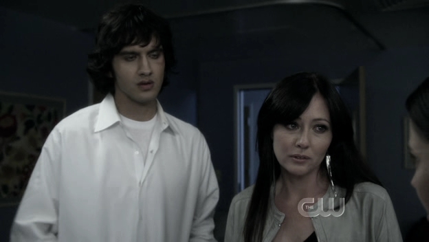 Charmed-Online_dot_nl-90210-S01E24-2122.jpg Charmed-Online_dot_nl-90210-S01E24-2122.jpg