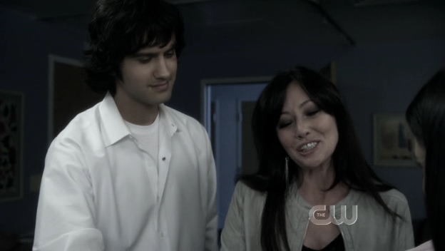 Charmed-Online_dot_nl-90210-S01E24-2159.jpg Charmed-Online_dot_nl-90210-S01E24-2159.jpg