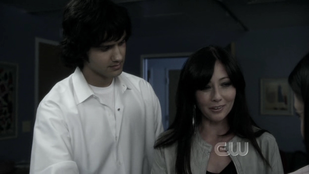 Charmed-Online_dot_nl-90210-S01E24-2162.jpg Charmed-Online_dot_nl-90210-S01E24-2162.jpg