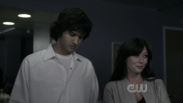 Charmed-Online_dot_nl-90210-S01E24-2313.jpg Charmed-Online_dot_nl-90210-S01E24-2313.jpg