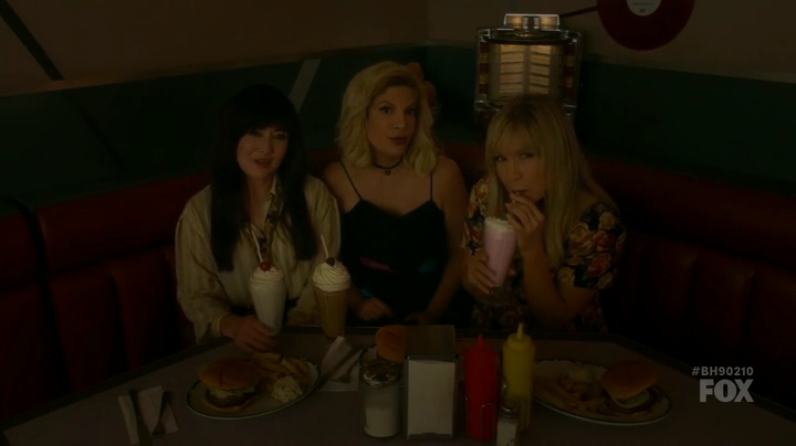 Charmed-Online-dot-nl_BH90210-1x04-00116.jpg Charmed-Online-dot-nl_BH90210-1x04-00116.jpg