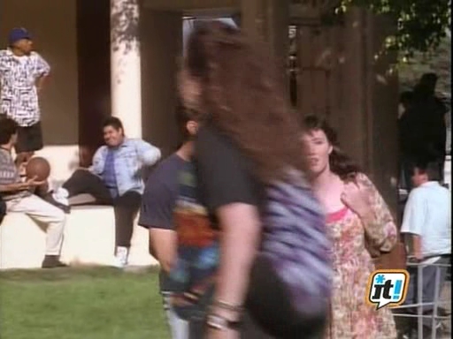 charmed-online_dot_nl-BeverlyHills90210-1x02-0254.jpg