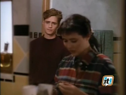 charmed-online_dot_nl-BeverlyHills90210-1x02-1369.jpg