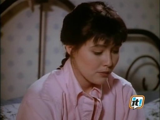 charmed-online_dot_nl-BeverlyHills90210-1x02-2106.jpg