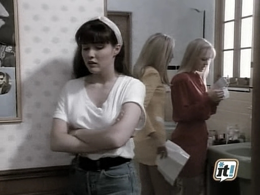 charmed-online_dot_nl-BeverlyHills91210_2x01-0346.jpg