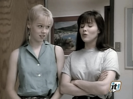 charmed-online_dot_nl-BeverlyHills91210_2x01-0713.jpg