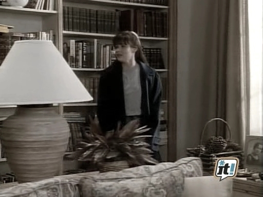 charmed-online_dot_nl-BeverlyHills91210_2x02-1386.jpg