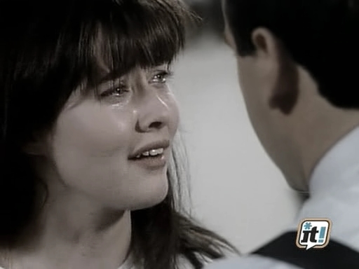 charmed-online_dot_nl-BeverlyHills91210_2x03-1979.jpg