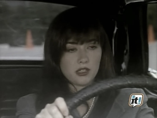 charmed-online_dot_nl-beverlyhills90210-2x11-0159.jpg