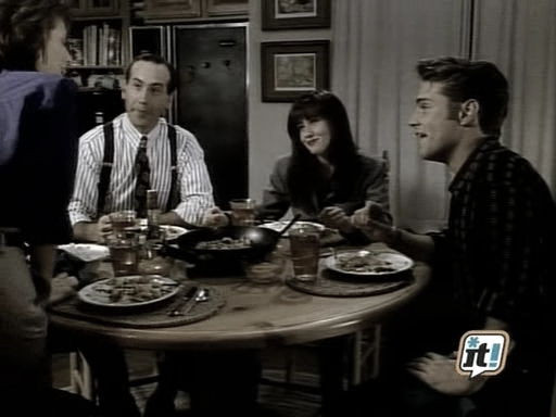 charmed-online_dot_nl-beverlyhills90210-2x11-0260.jpg