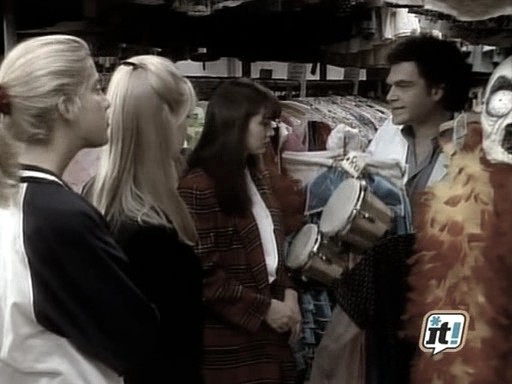 charmed-online_dot_nl-BeverlyHills90210-2x13-0361.jpg