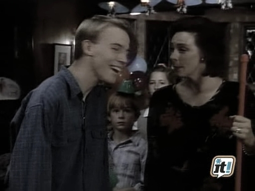 charmed-online_dot_nl-BeverlyHills90210-2x14-0859.jpg