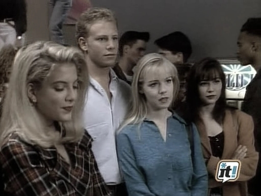 charmed-online_dot_nl-BeverlyHills90210-2x14-2273.jpg