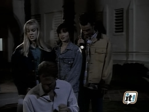 charmed-online_dot_nl-BeverlyHills90210-2x14-2352.jpg