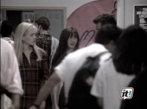 charmed-online_dot_nl-BeverlyHills90210-2x15-0295.jpg