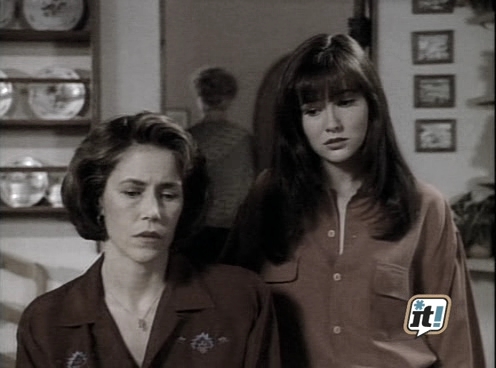 charmed-online_dot_nl-BeverlyHills90210-2x15-2296.jpg